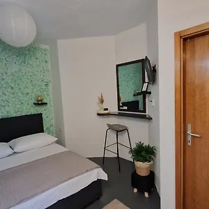  Apartamento Nina